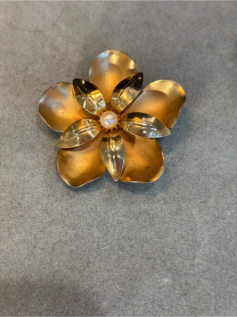 Vintage brooch with real pearl item A3